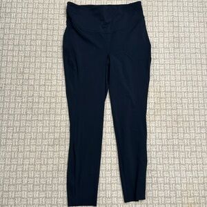 Lululemon Base-Pace 25”; size 10; navy; great condition